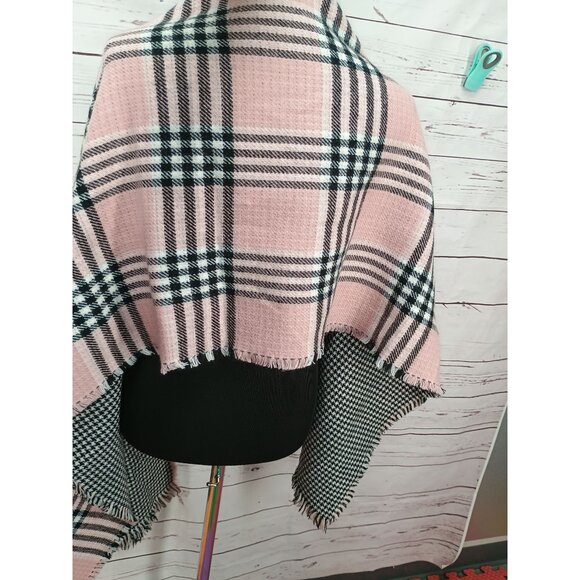 Reversible Plaid‎ Houndstooth Acrylic Wrap Shawl With Frayed Edges Tahari One Sz - Picture 2 of 7